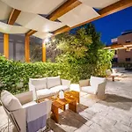 Ika Boutique Luxury Apartamento *
