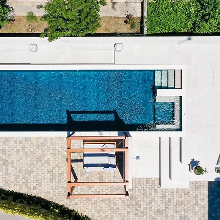 Ika Boutique Luxury 公寓 *