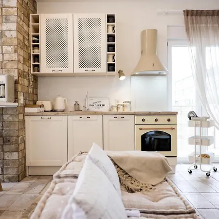 Ika Boutique Luxury Apartment