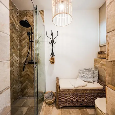 Ika Boutique Luxury Lägenhet
